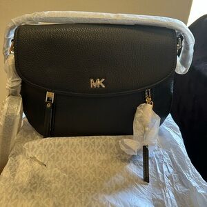 MICHAEL Michael Kors Black Shoulder Bag with Gold Hardware